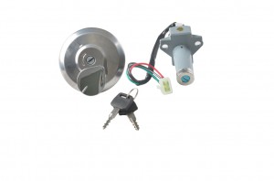 LLAVE DE CONTACTO/ TAPA TANQUE/ ASIENTO ZAN.RX150 NSU